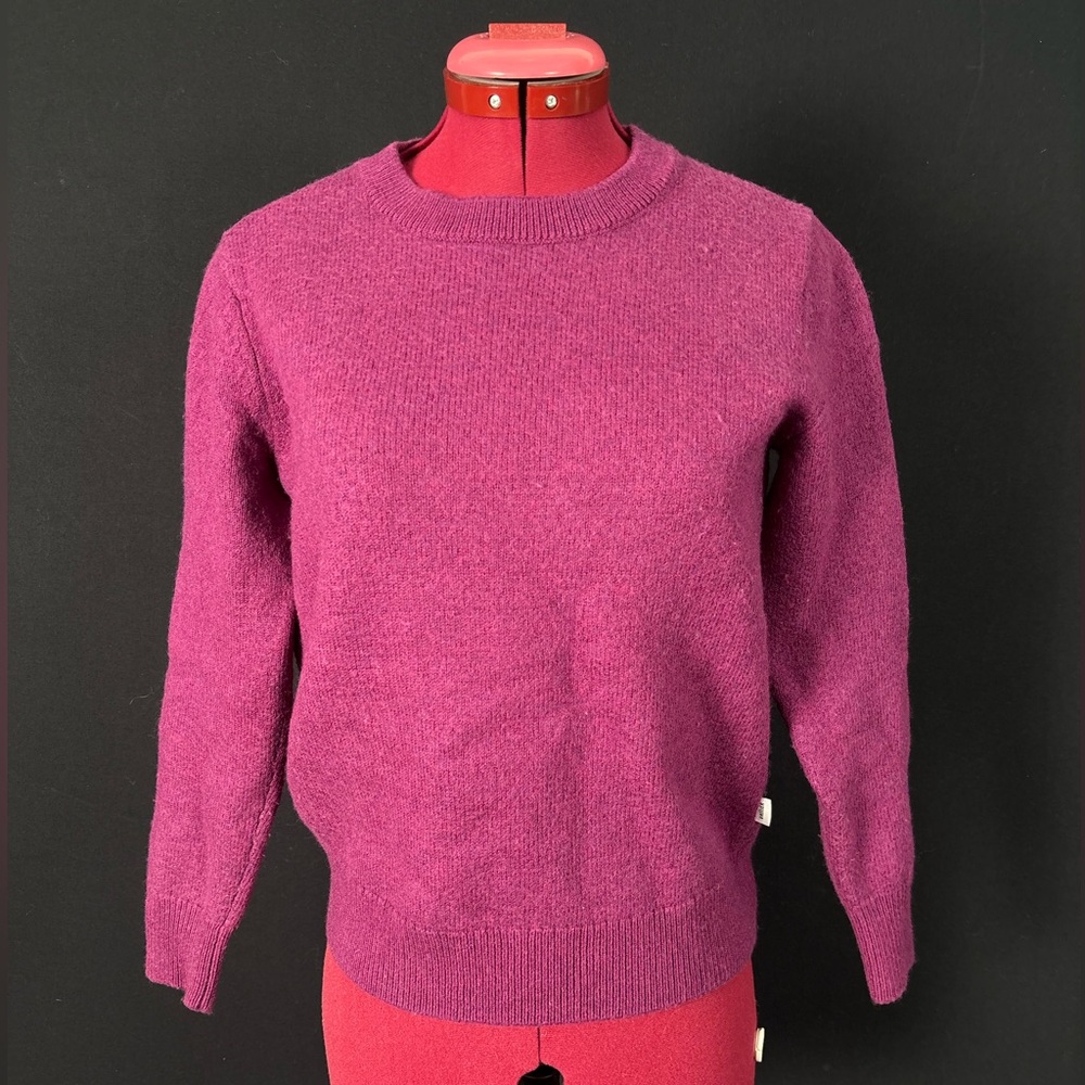 Chic Knit Fuchsia Crew Neck Sweater